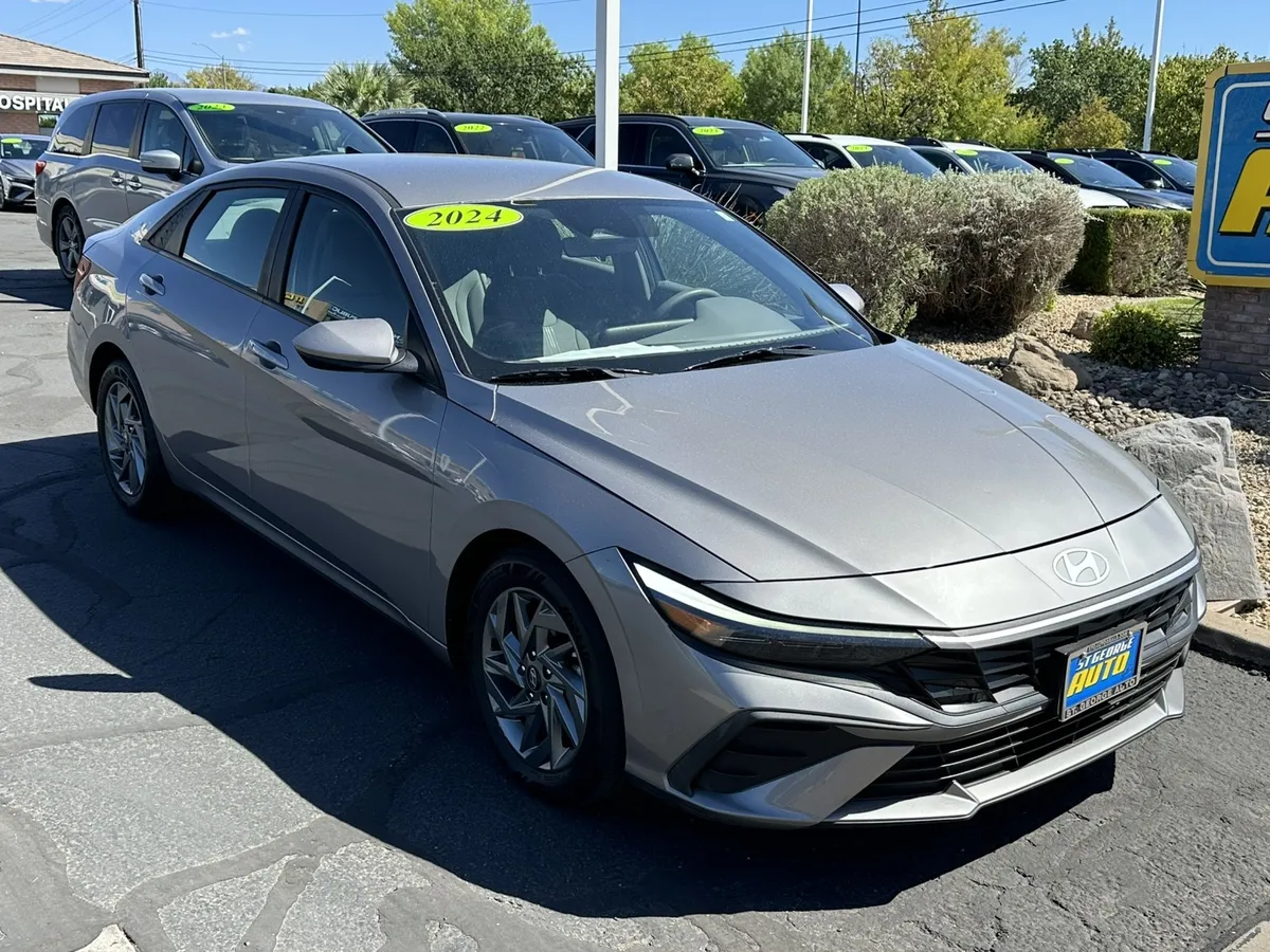 2024 Hyundai Elantra SEL