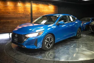 2025 NISSAN SENTRA photo 2