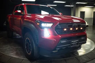 2025 TOYOTA TACOMA photo 5
