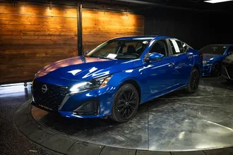 2025 NISSAN ALTIMA photo 2