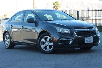 2016 Chevrolet Cruze Limited photo 2
