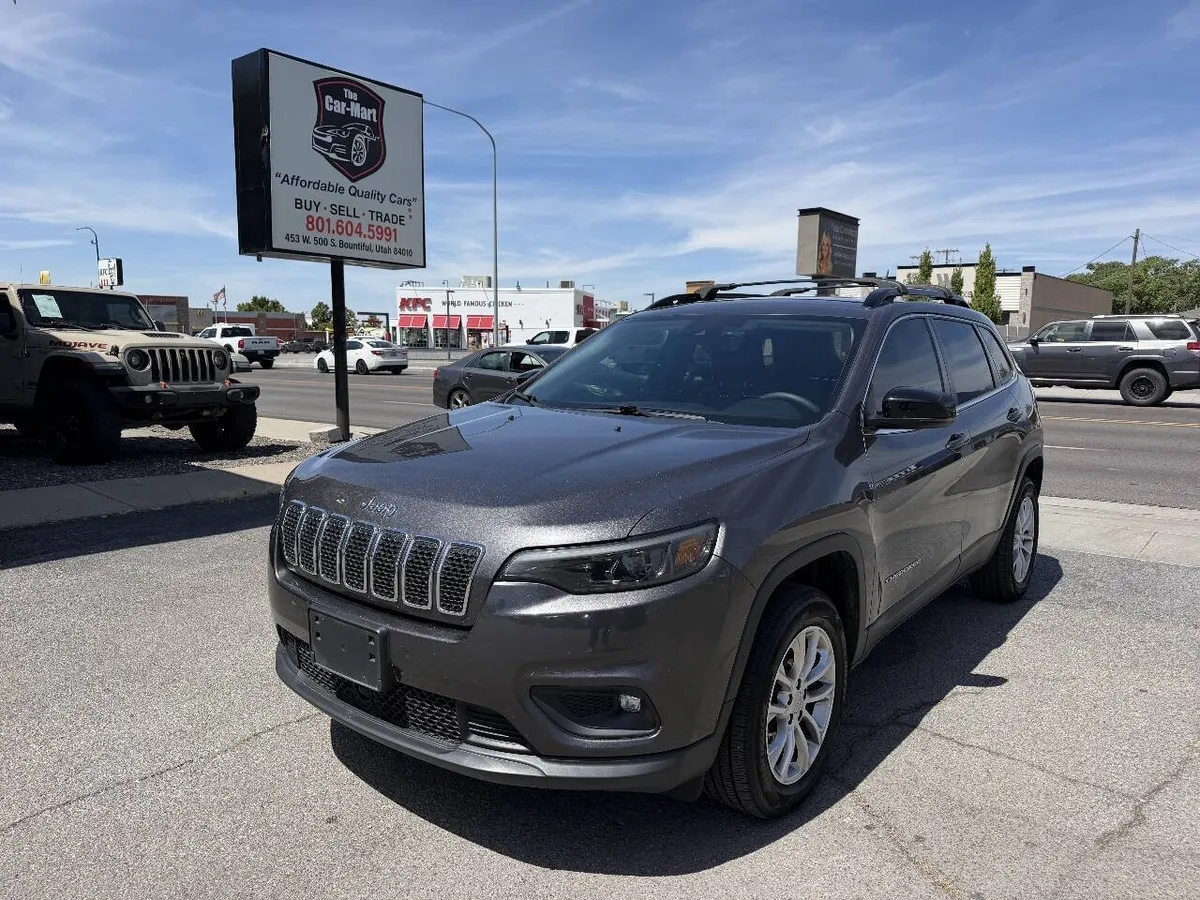 2022 Jeep Cherokee Latitude Lux 4x4 4dr SUV