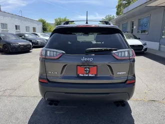 2022 Jeep Cherokee photo 4