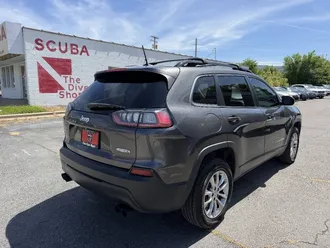 2022 Jeep Cherokee photo 5