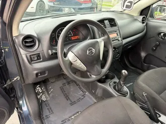 2016 Nissan Versa photo 3