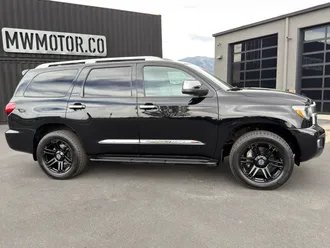 2020 Toyota Sequoia photo 5
