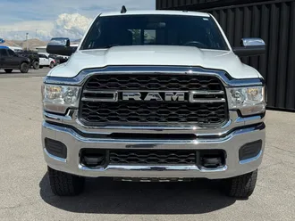 2022 Ram 2500 photo 2