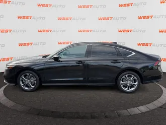 2023 Honda Accord photo 2