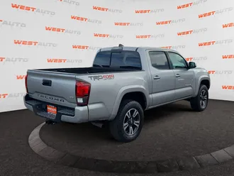 2019 Toyota Tacoma photo 5