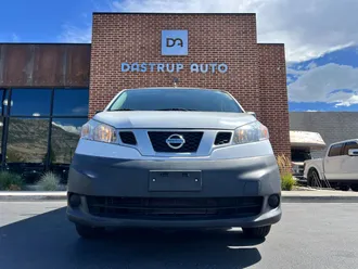 2019 Nissan NV200 photo 2