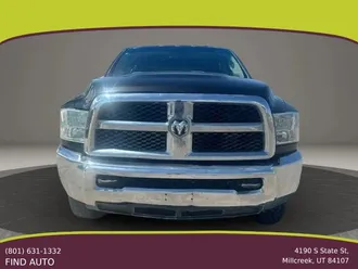 2018 Ram 3500 Crew Cab photo 3