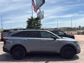 2022 Kia Sorento photo 2