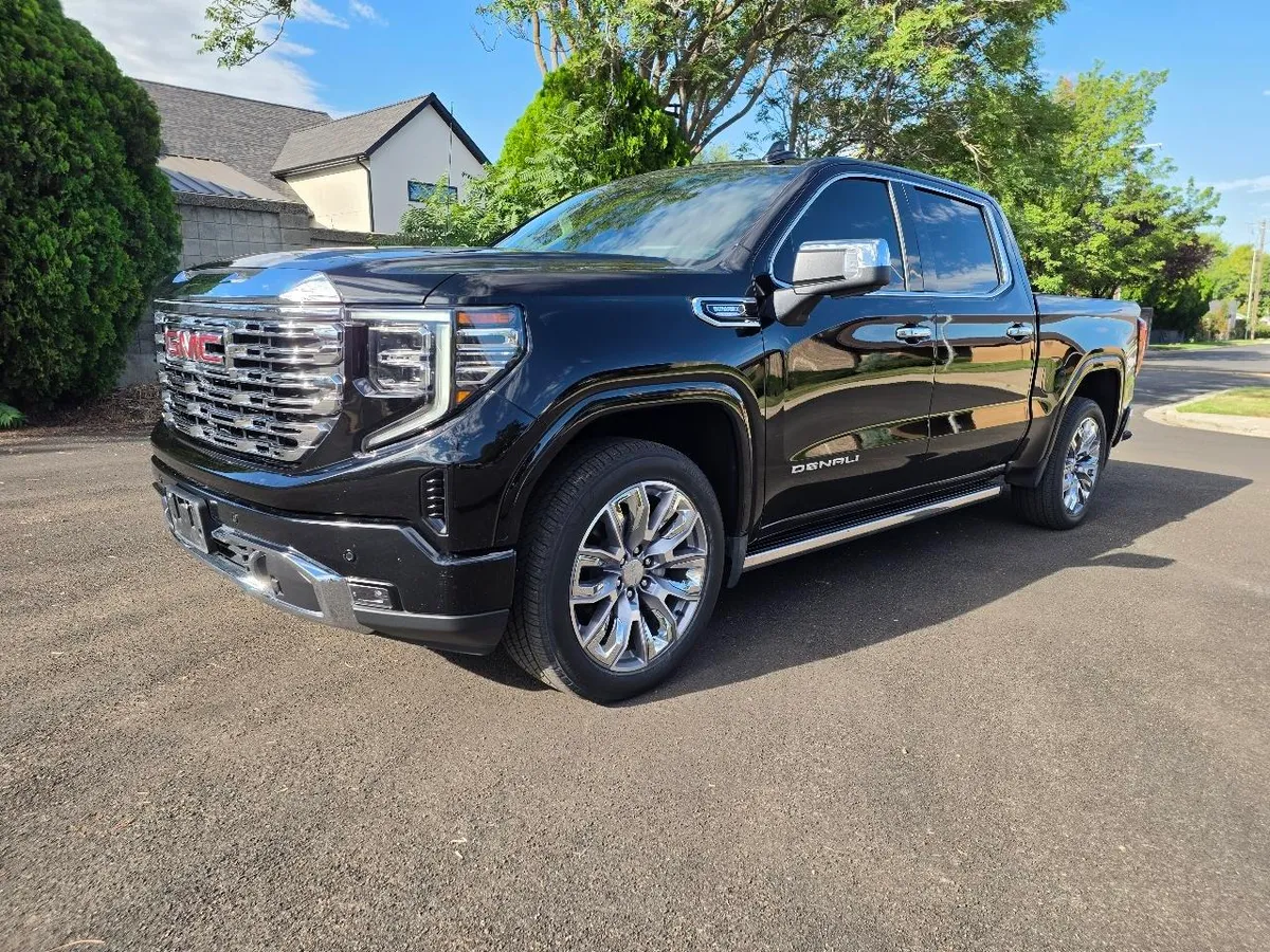 2024 GMC Sierra 1500 4WD Crew Cab 147" Denali