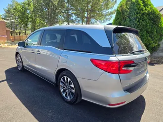 2023 Honda Odyssey photo 3