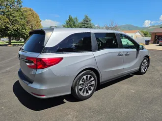2023 Honda Odyssey photo 5