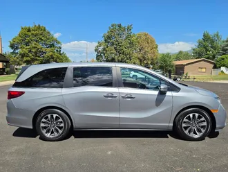 2023 Honda Odyssey photo 6