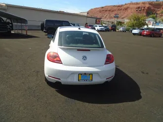 2012 Volkswagen Beetle photo 7