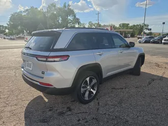 2024 Jeep Grand Cherokee photo 6