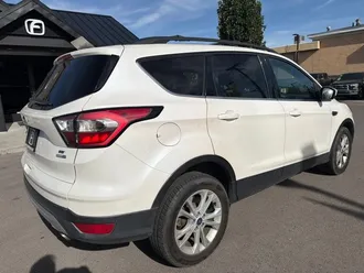 2017 Ford Escape photo 2