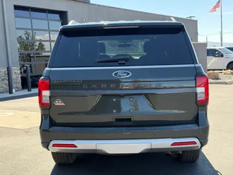 2023 Ford Expedition photo 4