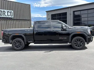 2024 GMC Sierra 3500HD photo 4