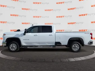 2025 Chevrolet Silverado 2500HD photo 2
