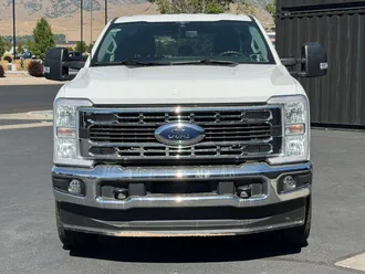 2023 Ford F-350SD photo 2