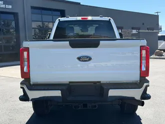 2023 Ford F-350SD photo 4