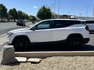 2023 GMC Terrain photo 7