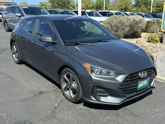 2019 Hyundai Veloster photo 2