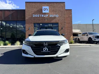 2021 Honda Accord photo 2