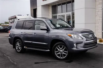 2015 LEXUS LX 570 photo 3
