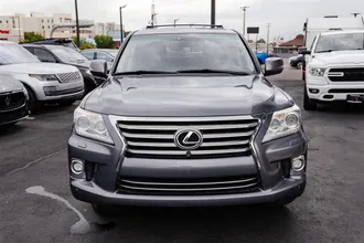 2015 LEXUS LX 570 photo 4