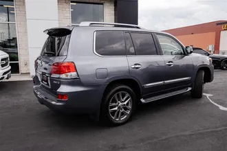 2015 LEXUS LX 570 photo 6