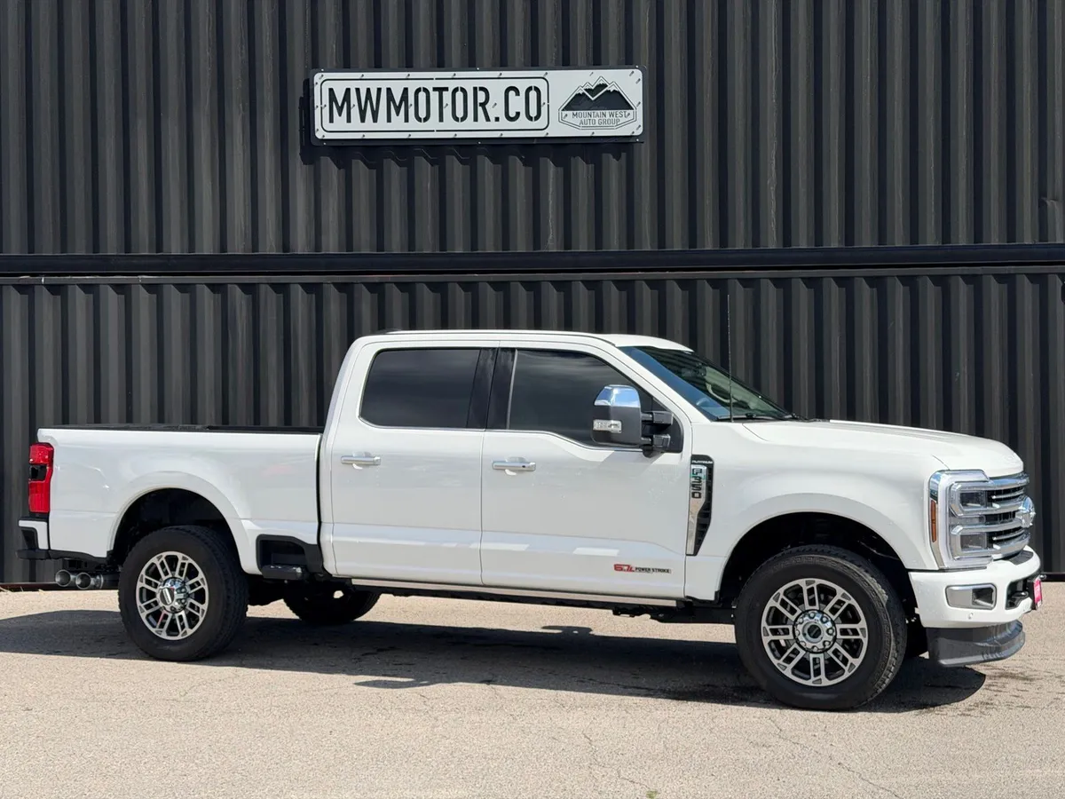 2025 Ford F-350SD Platinum