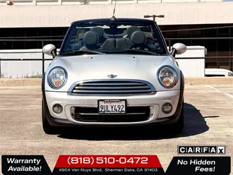 2014 MINI Convertible photo 2