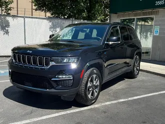 2024 Jeep Grand Cherokee 4xe photo 3