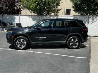 2024 Jeep Grand Cherokee 4xe photo 4