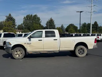 2018 Ram 3500 photo 4