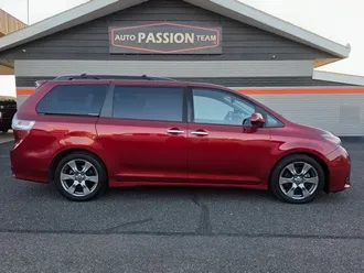 2018 Toyota Sienna photo 6
