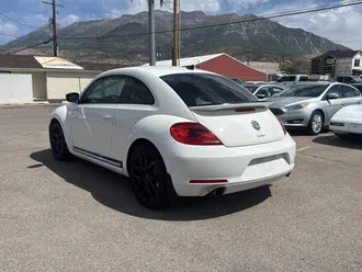 2012 Volkswagen Beetle photo 7