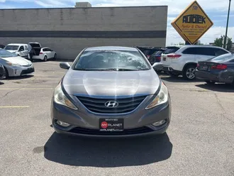 2013 Hyundai Sonata photo 2