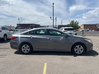 2013 Hyundai Sonata photo 4