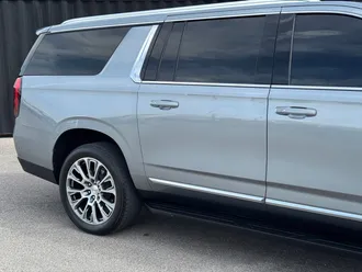 2025 GMC Yukon XL photo 4