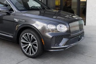 2027 Bentley Bentayga EWB photo 2