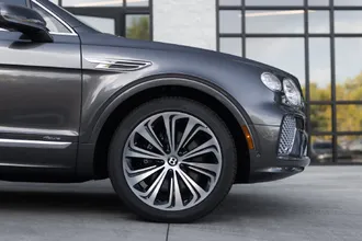 2027 Bentley Bentayga EWB photo 7