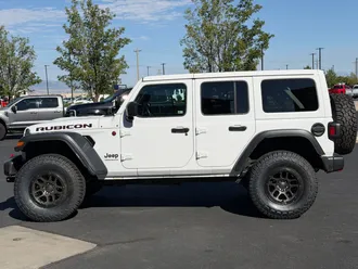 2023 Jeep Wrangler photo 5
