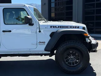 2023 Jeep Wrangler photo 3