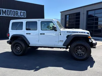 2023 Jeep Wrangler photo 5