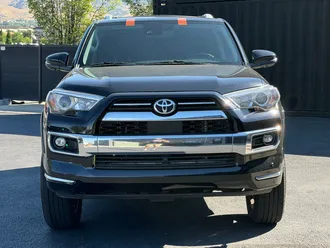 2022 Toyota 4Runner photo 2